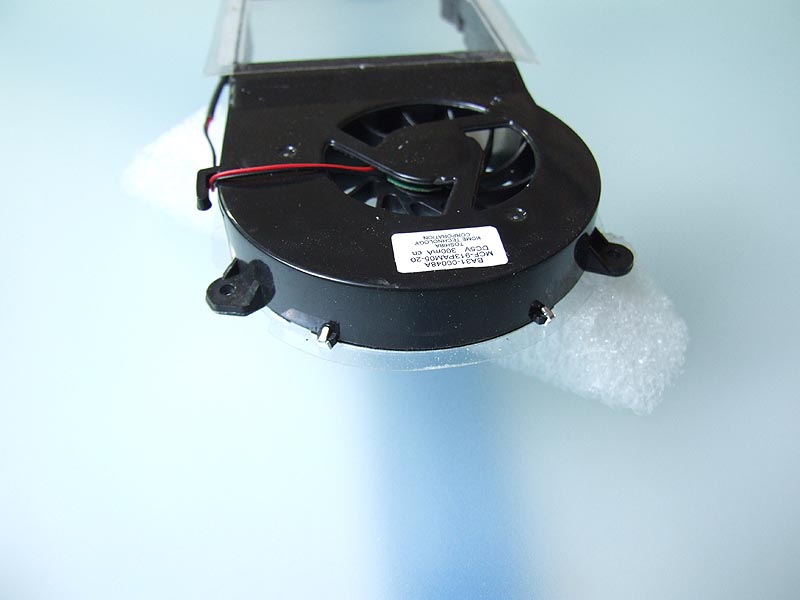 Samsung NP-R18 NP-R19 NP-R20 NP-R23 NP-R25 NP-R26 NP-P400 notebook ventilátor (CPU fan)