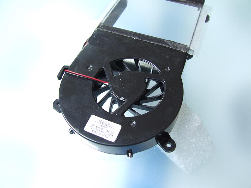 Samsung NP-R18 NP-R19 NP-R20 NP-R23 NP-R25 NP-R26 NP-P400 notebook ventilátor (CPU fan)
