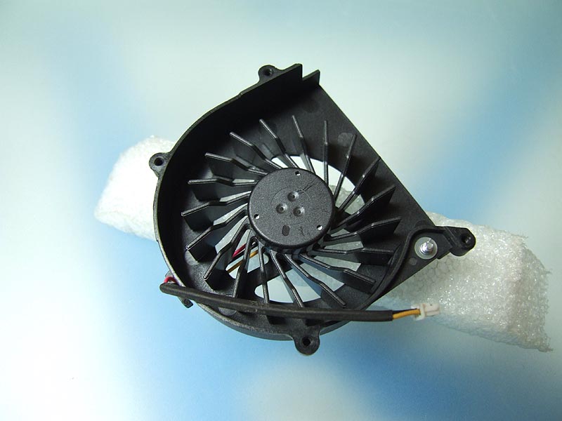 Toshiba Satellite C600 C600D C645 C650 C655 L630 notebook ventilátor (CPU fan)