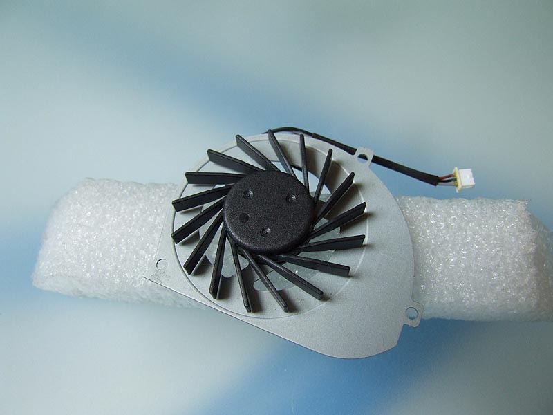 Toshiba Satellite T130 T131 T132 T133 T135 notebook ventilátor (CPU fan)