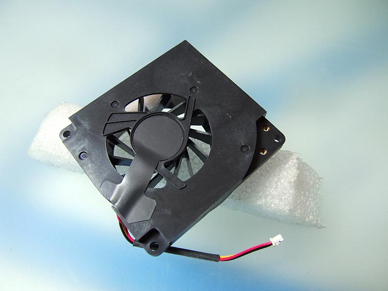 Toshiba Satellite P100 P105 notebook ventilátor (CPU fan)