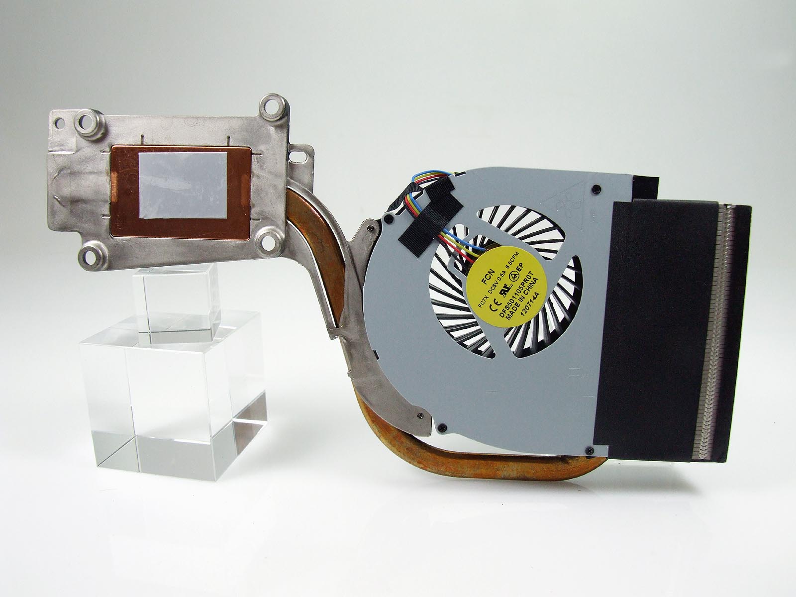 V0NGD DELL Precision M2800 notebook ventilátor chladič (CPU fan, heatsink)