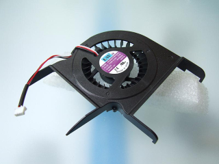 Samsung P428 R403 R425 R428 R429 R430 R439 R440 R478 R480 RV410 notebook ventilátor (CPU fan)